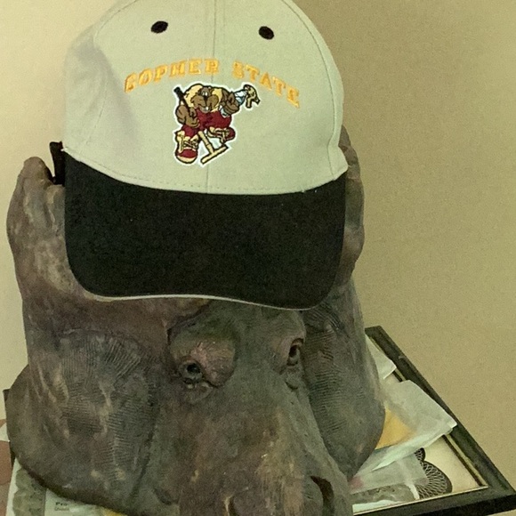 🏒  Minnesota GOPHER STATE BASEBALL CAP khaki & black  Velcro Back NWOT - Picture 2 of 16